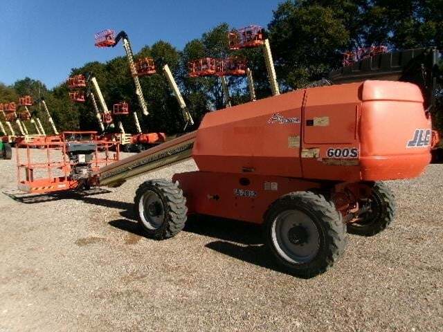 2017 JLG 600S-4