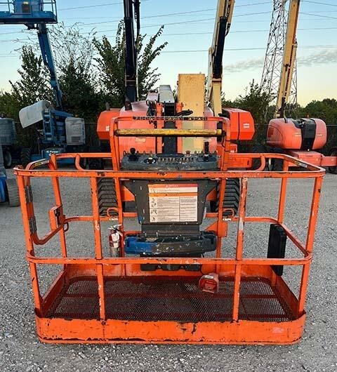 2017 JLG 450AJ-3