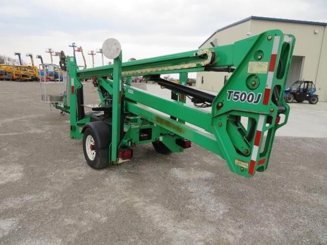 2017 JLG T500J-8
