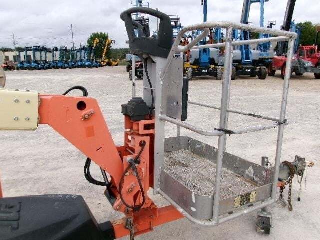 2018 JLG T350-8