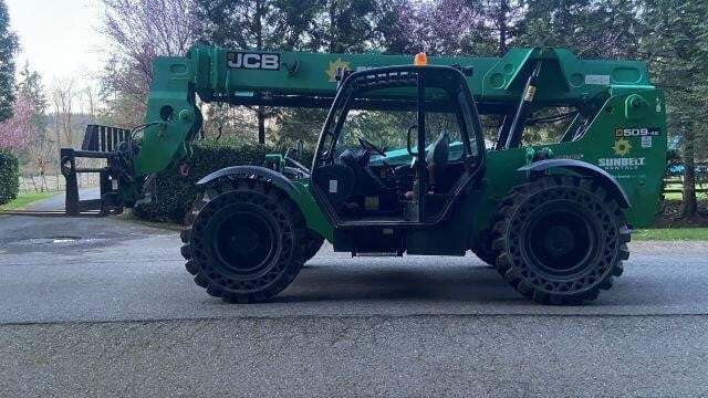 2017 JCB 509-42