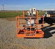 2013 JLG E450AJ-2