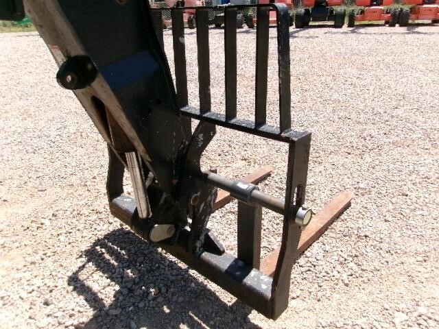 2020 JLG 742-23
