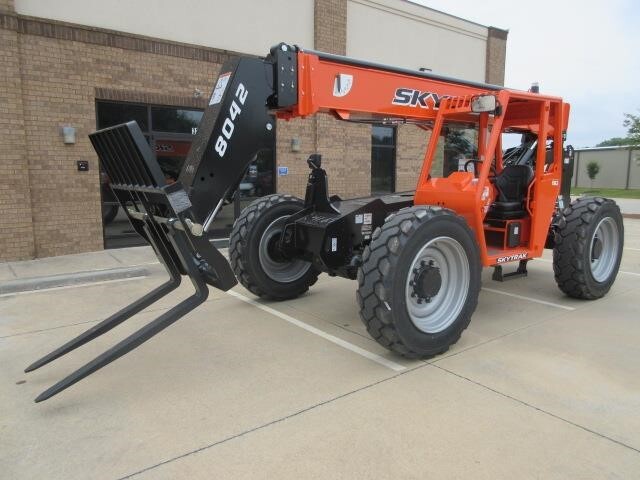 2025 SkyTrak 8042-2