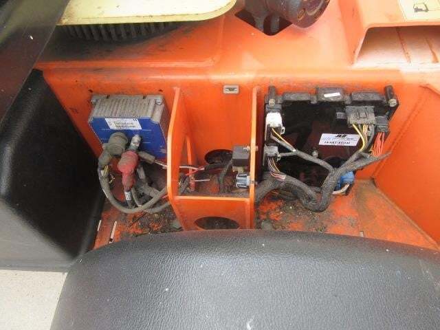 2018 JLG T350-16