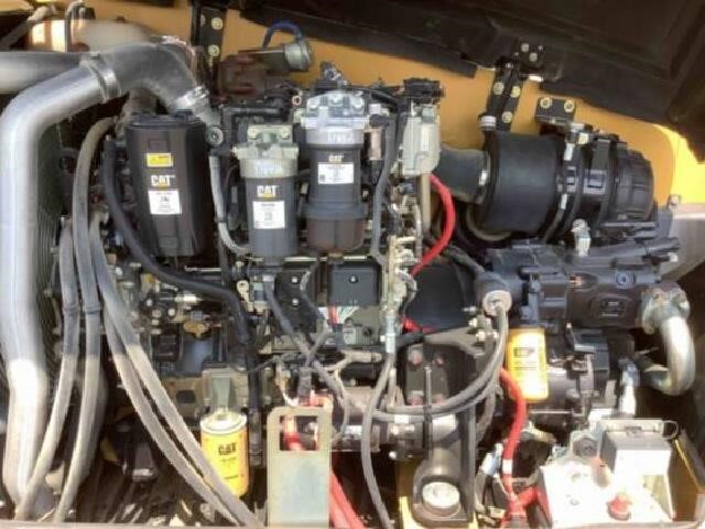2019 CAT TL1055D-15