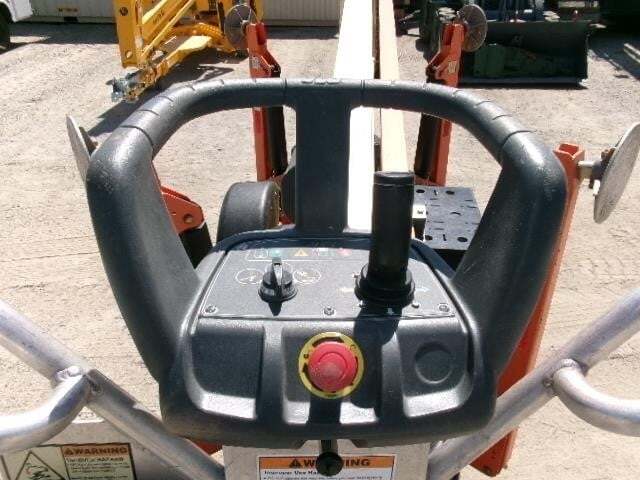2018 JLG T350-15