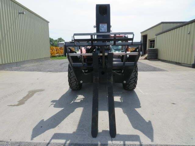 2025 JLG 1043-7