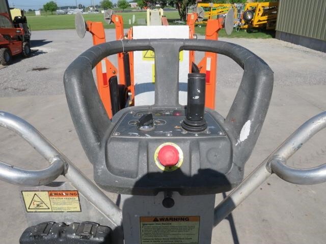 2018 JLG T500J-10