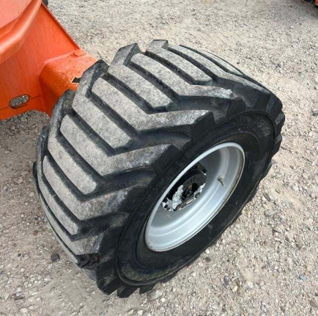 2017 JLG 450AJ-9