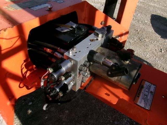 2018 JLG T350-19
