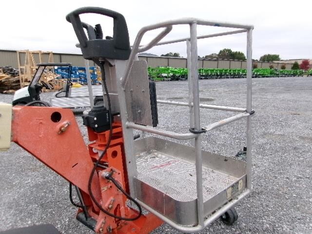 2018 JLG T350-9