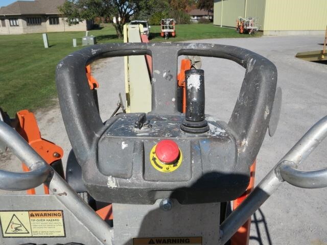 2018 JLG T350-10