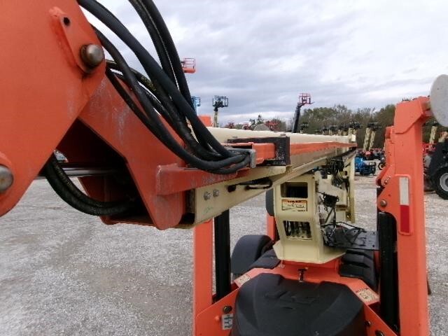 2018 JLG T500J-16