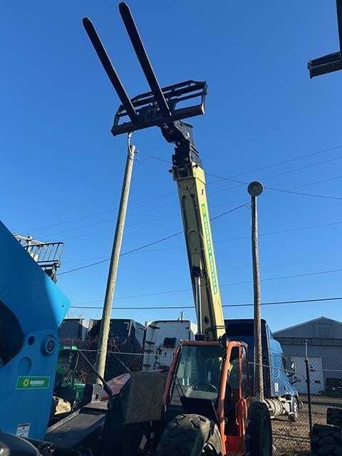 2017 JLG 1055-4
