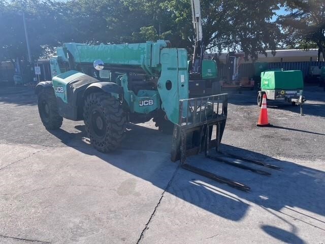 2017 JCB 507-42-4