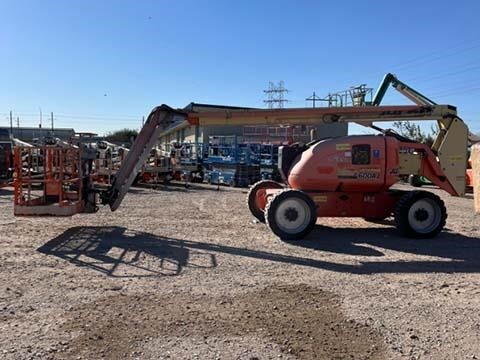 2017 JLG 600AJ