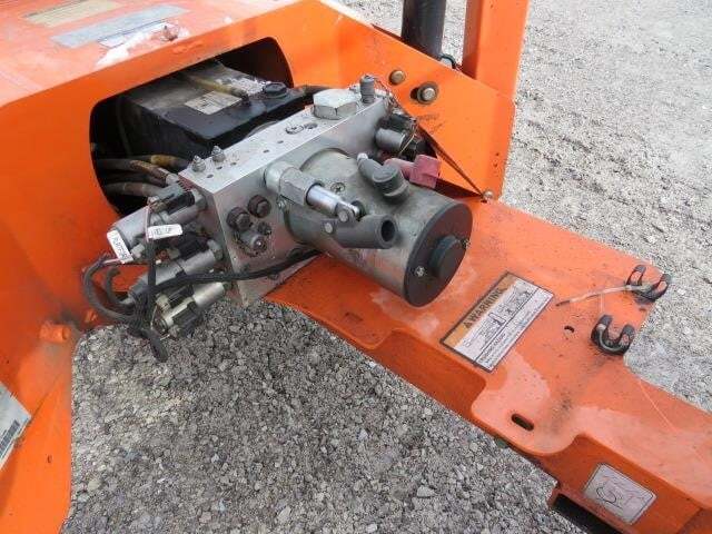 2019 JLG T350-16