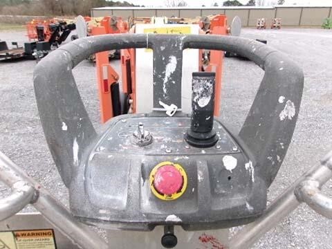 2018 JLG T500J-8