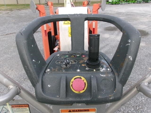 2019 JLG T500J-8