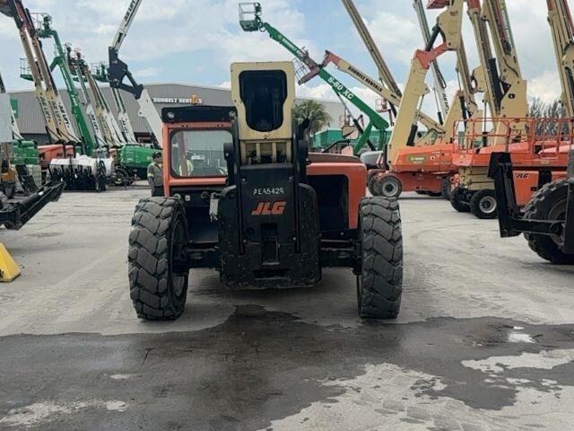 2019 JLG 1055-4