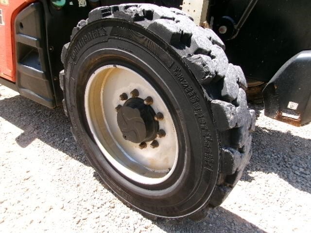 2020 JLG 742-10