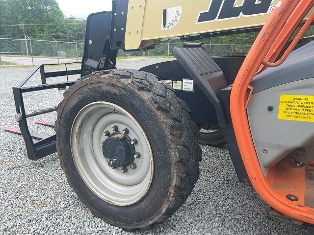2018 JLG 742-9