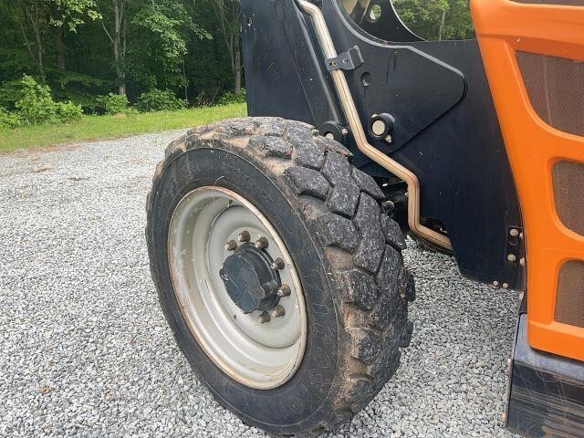2018 JLG 742-11
