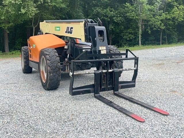 2018 JLG 742-7