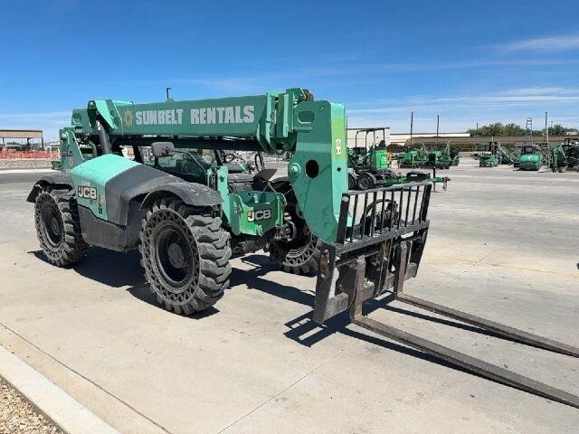 2017 JCB 507-42-7