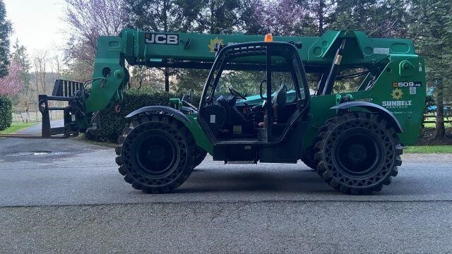 2017 JCB 509-42