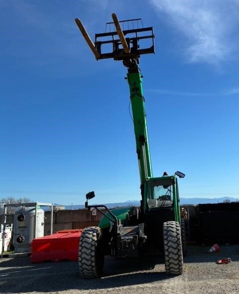 2017 JLG 1644-2