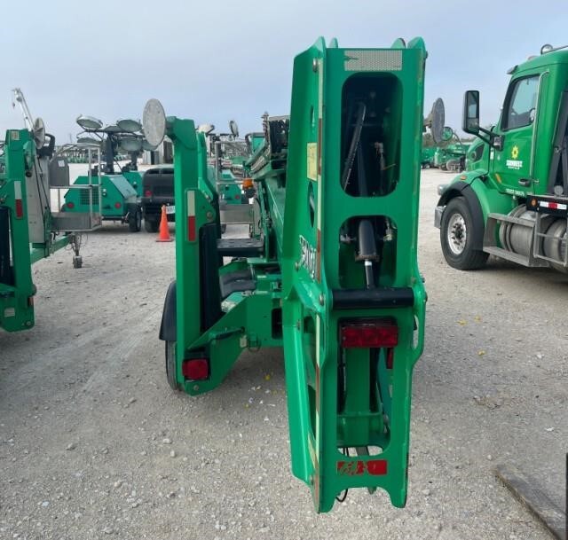 2017 JLG T500-5