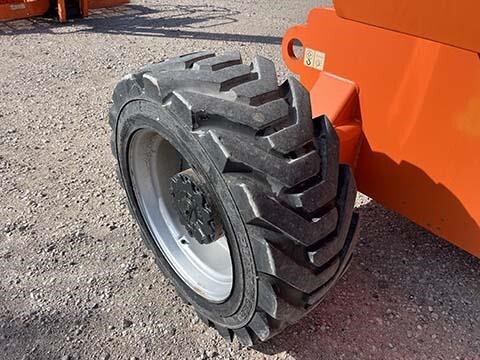 2018 JLG 800AJ-8