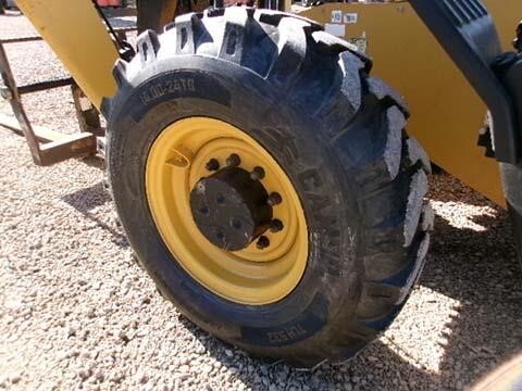 2019 CAT TL1255D-10