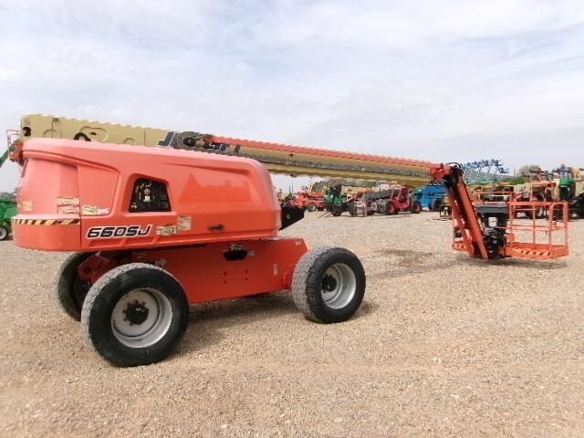 2022 JLG 660SJ-3