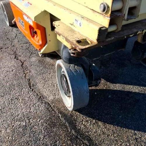 2018 JLG 3246ES-6
