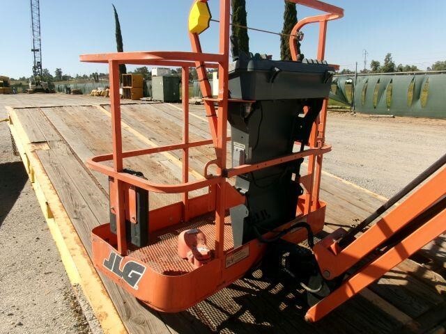 2019 JLG 340AJ-17