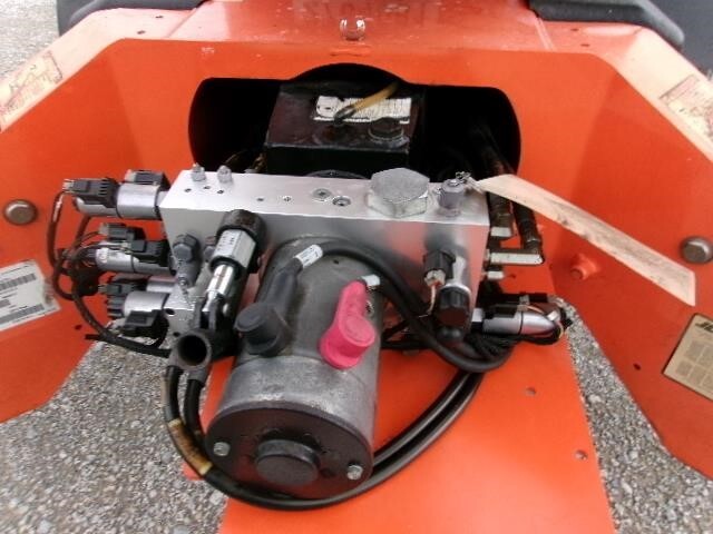 2019 JLG T500J-11