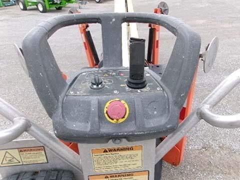 2019 JLG T350-6