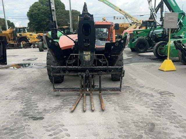 2019 JLG 1055-8