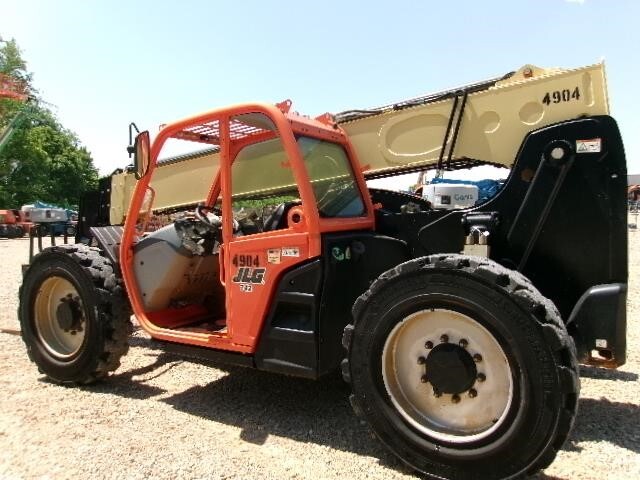 2020 JLG 742-2