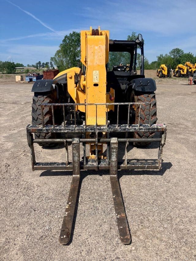 2019 JCB 509-42-4