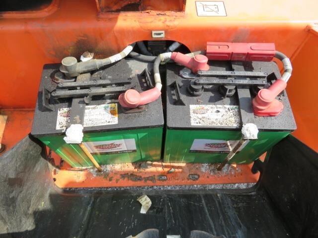 2019 JLG T350-8