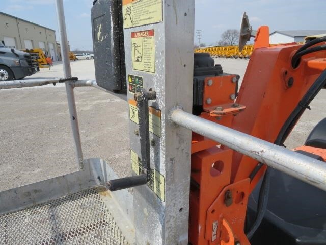 2019 JLG T350-13