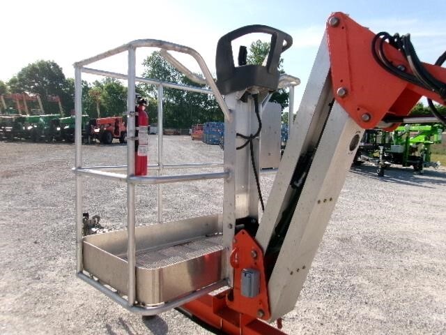 2023 JLG T500J-13