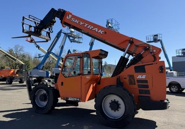 2019 SkyTrak 10054