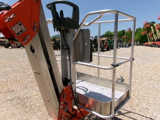 2023 JLG T500J-15
