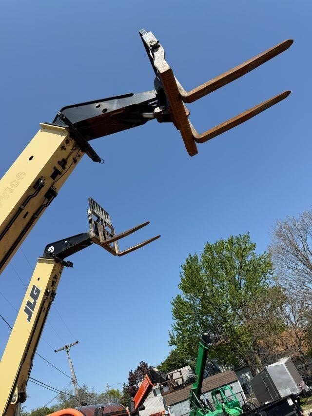 2015 JLG G9-43A-11