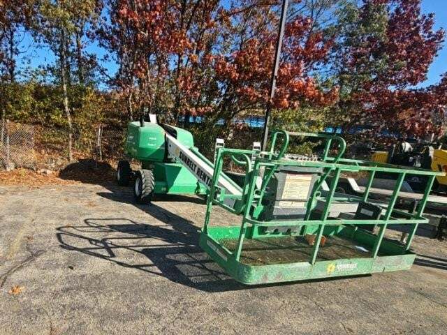 2015 JLG 400S-2